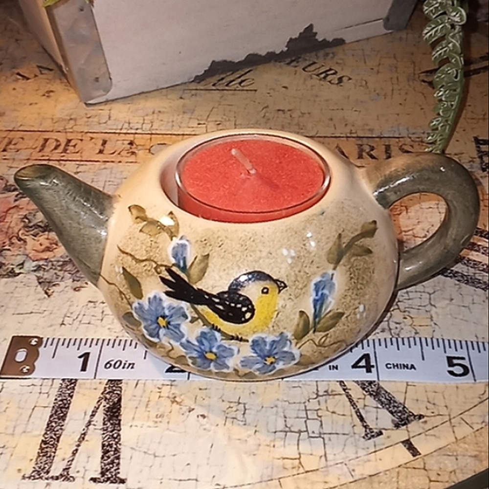 HAND PAINTED STONEWARE MINI TEA POT WITH A LITTLE FINCH WITH T'LITE - Picture 12 of 15